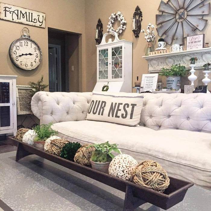 How to decorate family room with farmhouse theme