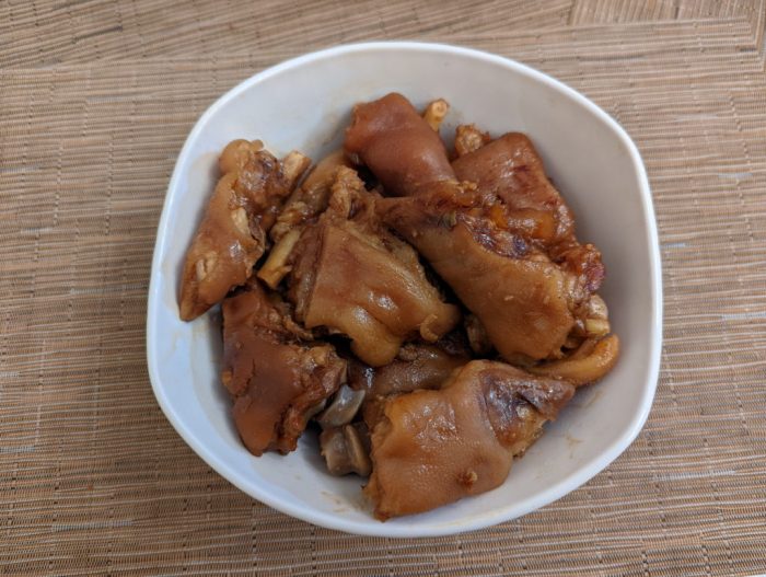 How to cook pig feet chinese style