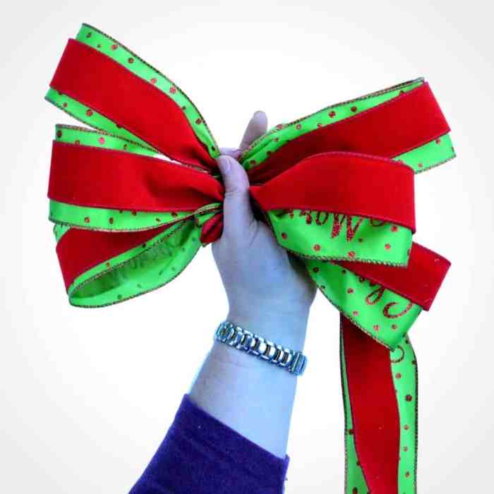 How to make christmas tree decoration bows