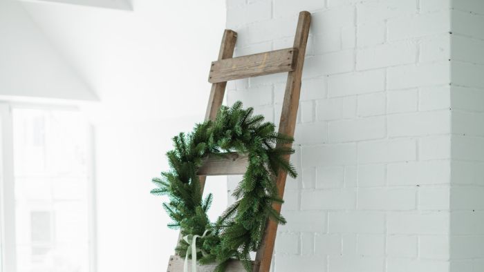 How to make a ladder decoration